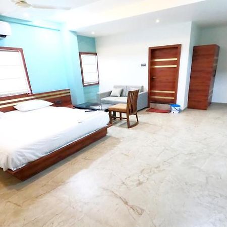Hotel United House Shirdi Ngoại thất bức ảnh